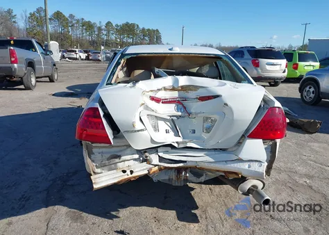 2007 Honda Accord 2.4 Ex из США, поврежденный, VIN 1HGCM56847A177457